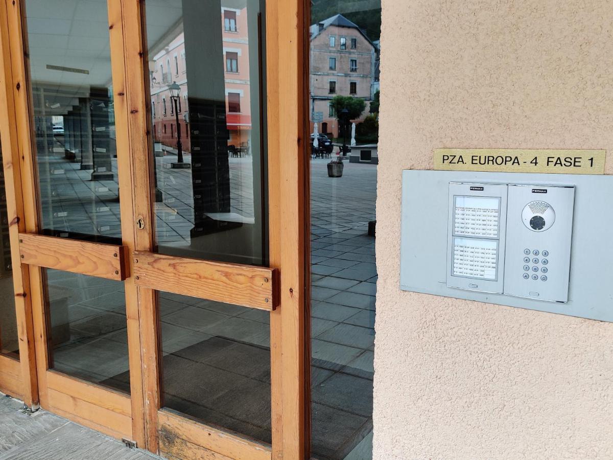 "Leo Pixel" Avairent Canfranc Estacion公寓 外观 照片