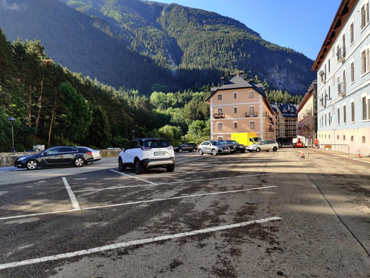"Leo Pixel" Avairent Canfranc Estacion公寓 外观 照片